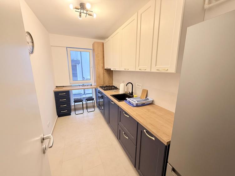 Apartament cu 2 camere decomandat în 13 Septembrie