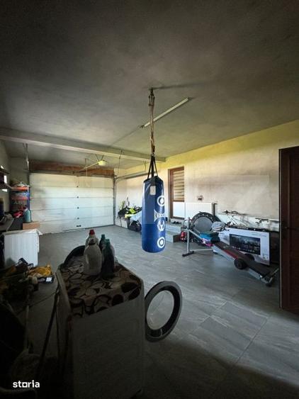Casă cu 4 camere în Orheiu Bistriței