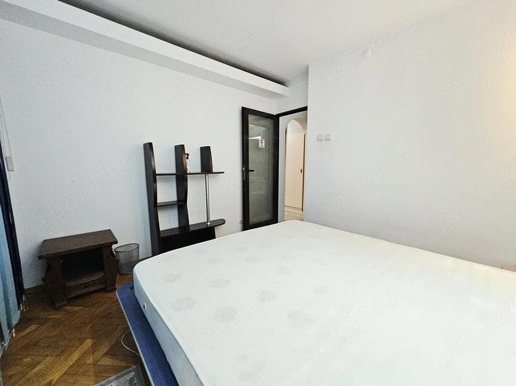 Apartament cu 3 camere decomandat în Pădurii