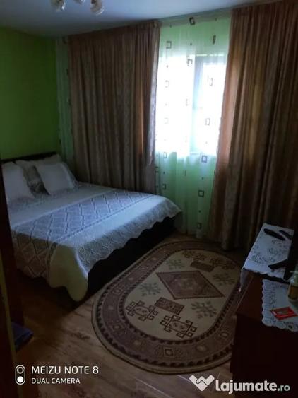 Casă cu 5 camere cu Teren 2099 Mp în Păru Rotund