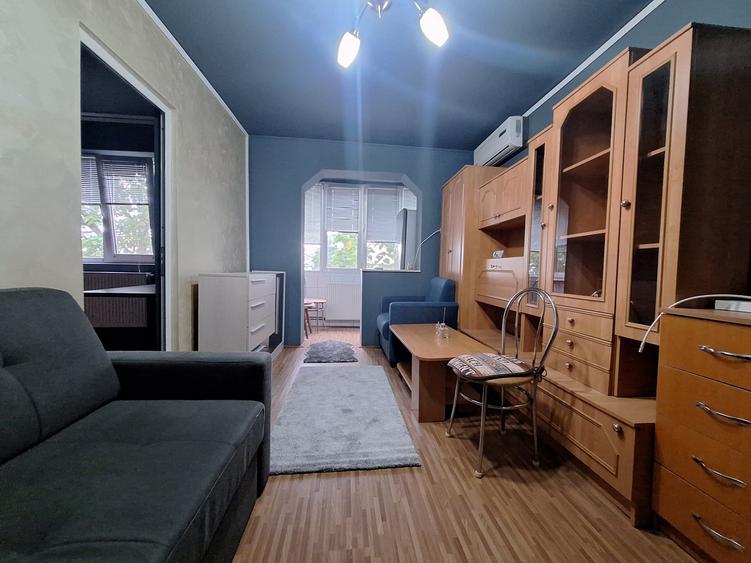 Apartament cu 2 camere semidecomandat, mobilat în Take Ionescu
