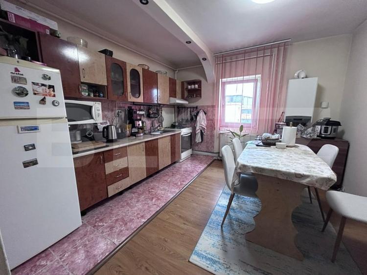 Apartament 2 camere, 54 mp, zona 9 Mai - Liceul Spiru - 1
