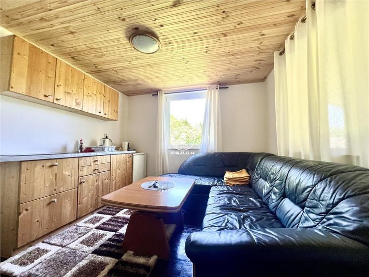 Casă cu 2 camere decomandat cu Teren 950 Mp în Probota