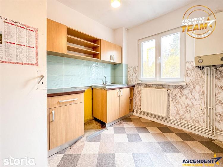 3D& FILM! Apartament 3 camere,etaj 2, areal apreciabil, Simeria,Sfantu - 11