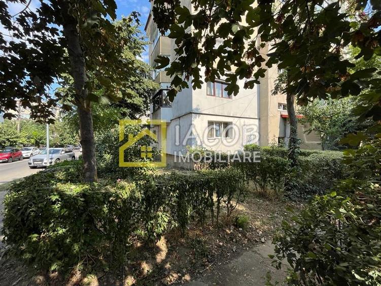 Apartament cu 3 camere decomandat, mobilat în 9 Mai