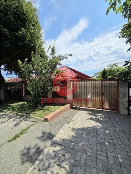 Casă cu 5 camere cu Teren 593 Mp în Central