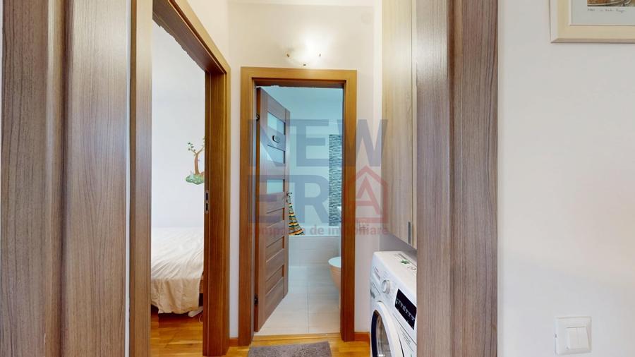 Apartament cu 2 camere semidecomandat, mobilat în 1 Mai