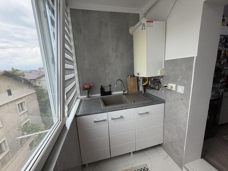 Apartament cu 2 camere decomandat în Mihai Bravu