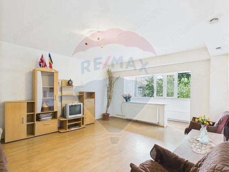 Apartament cu 4 camere decomandat în Ghermănești
