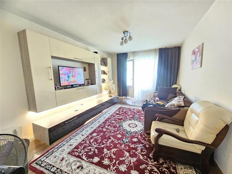 Apartament cu 2 camere decomandat, mobilat în Tudor Vladimirescu