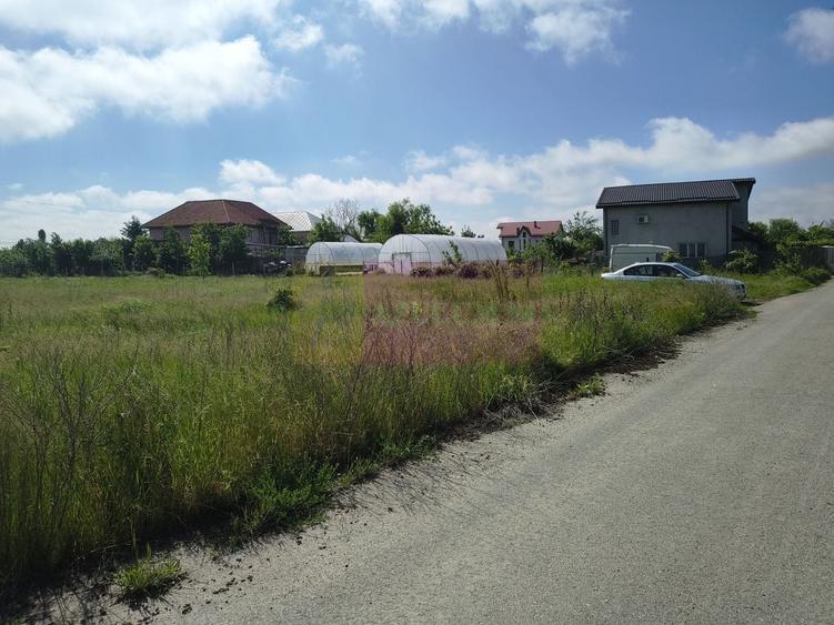 Teren Construcții intravilan de 750 mp, în 1 Decembrie