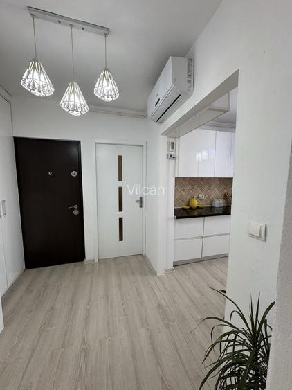 Apartament 2 camere bloc 819