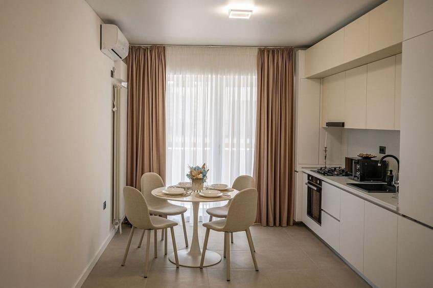 Apartament cu 2 camere decomandat în Mamaia-Sat