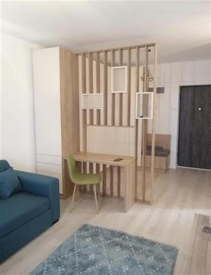 Garsonieră decomandată, mobilată în Galata