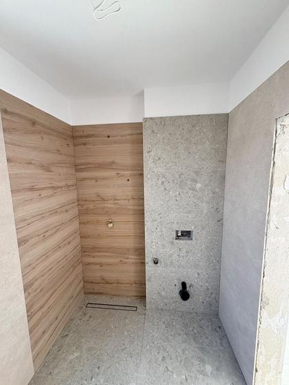 Duplex cu 4 camere cu Canalizare în Moșnița Nouă