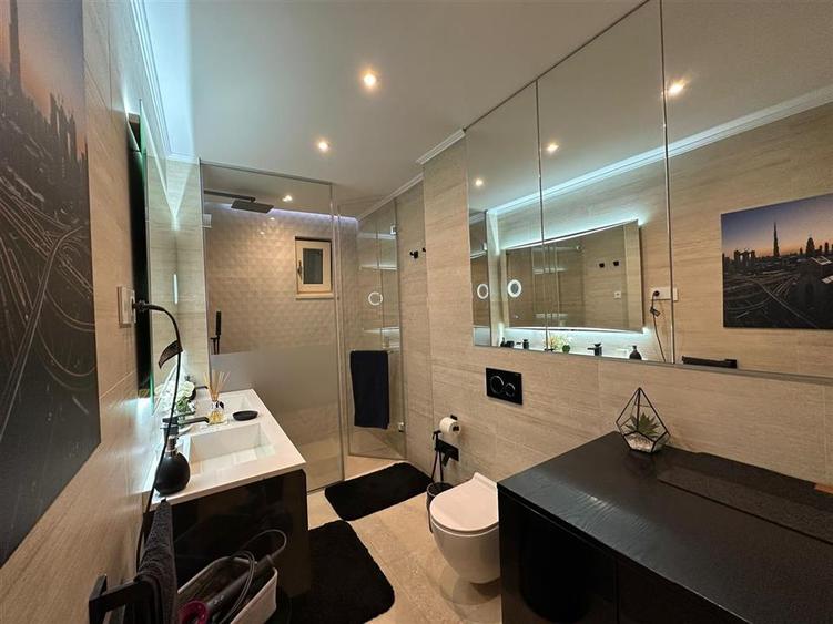 Apartament cu 2 camere decomandat, mobilat în Calea Dumbrăvii