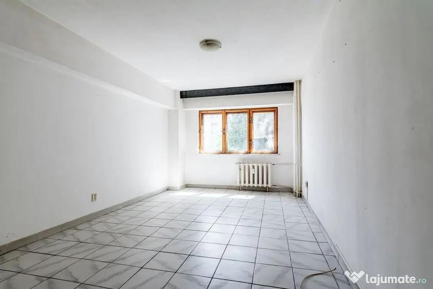 Apartament cu 4 camere decomandat în Aurel Vlaicu