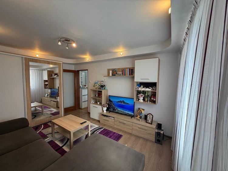 Apartament cu 2 camere decomandat în Timișu de Jos