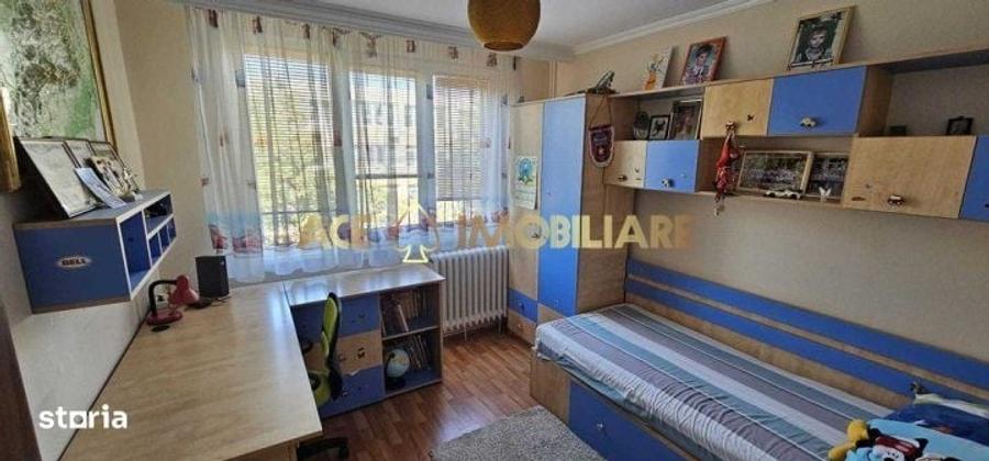 Apartament cu 4 camere în Central