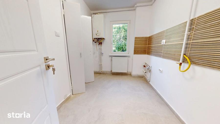 Apartament cu 2 camere semidecomandat în Centrul Civic
