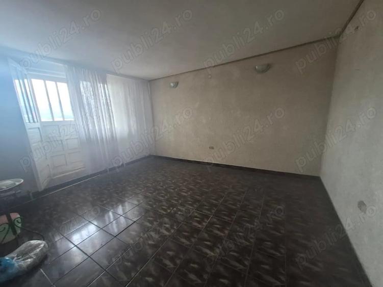 Spațiu comercial, de 266 mp, în Ciritei