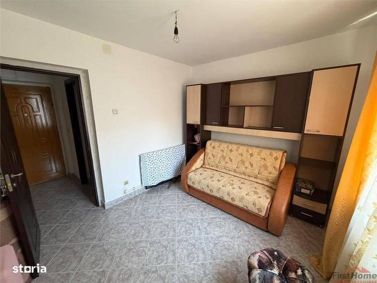 Apartament cu 3 camere decomandat în Sud