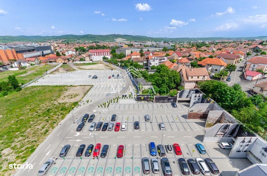 Spațiu comercial, de 661 mp, în Trei Stejari