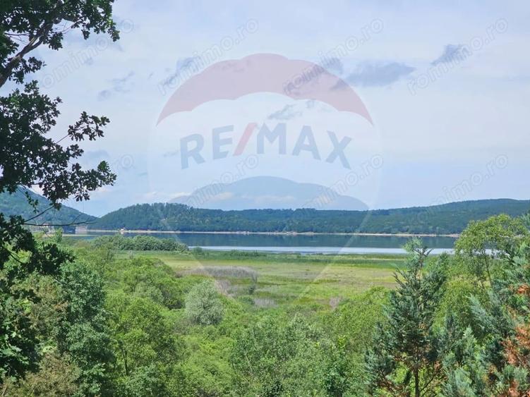 Casă cu Teren 800 Mp în Fârdea