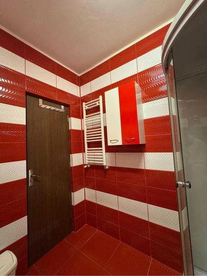 Garsonieră decomandată în Apărătorii Patriei