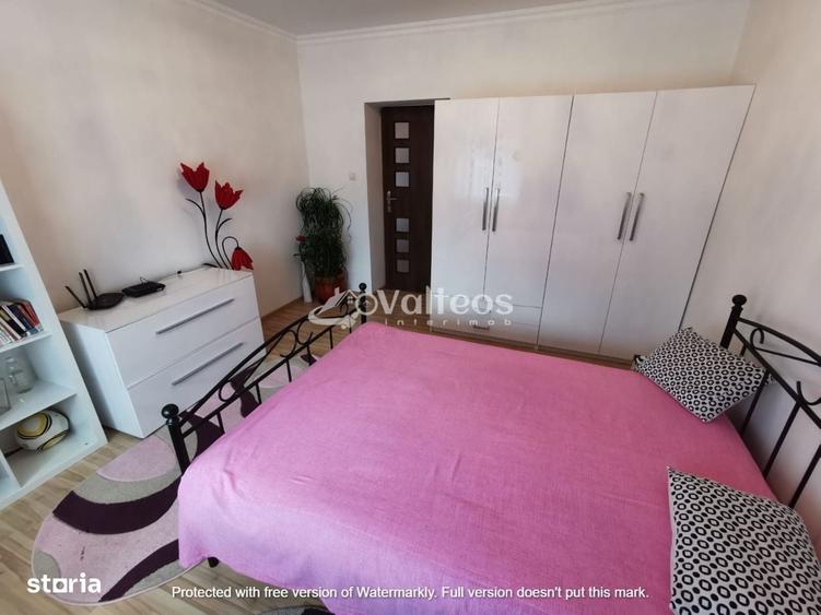 Casă cu 4 camere în Central