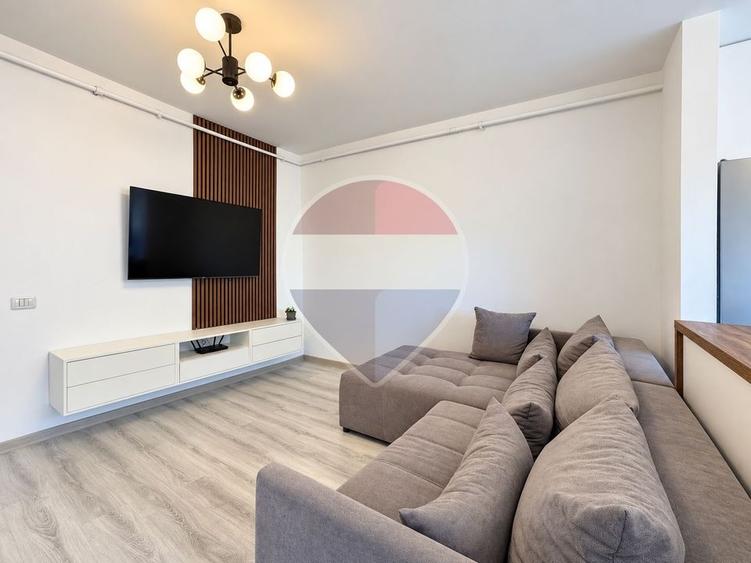 Apartament cu 2 camere, mobilat în Sânpetru