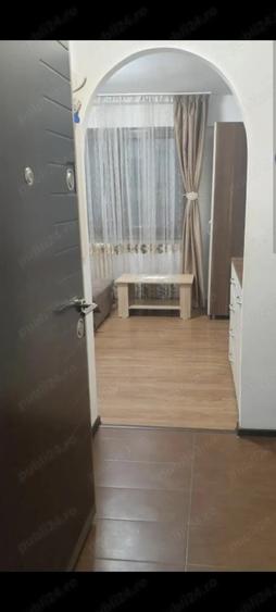 Garsonieră decomandată în Berceni