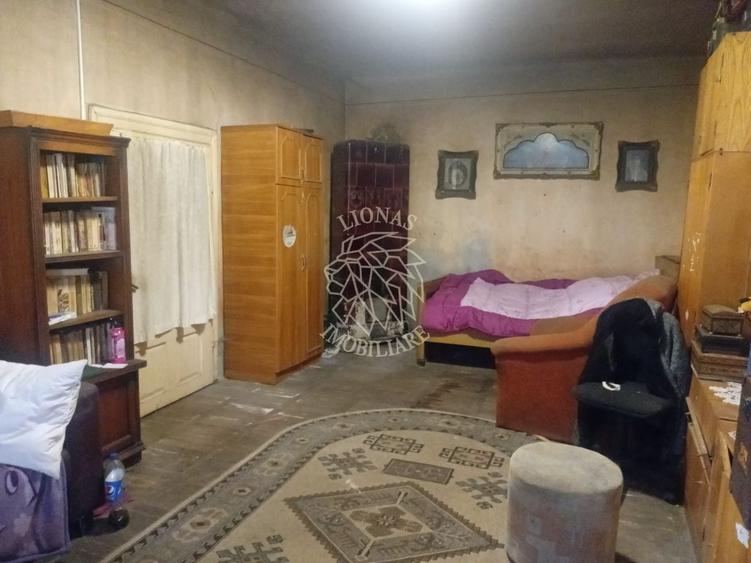 Casă individuală cu 2 camere cu Canalizare în Ultracentral