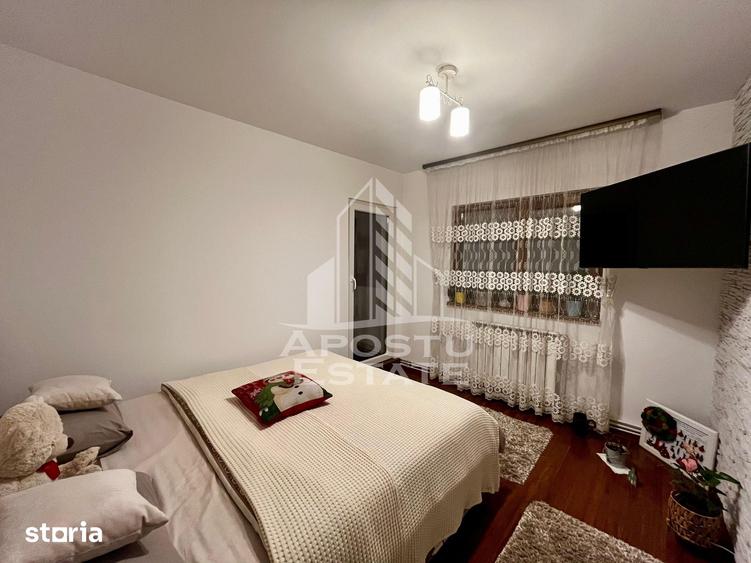 Apartament cu 4 camere decomandat în Fabric