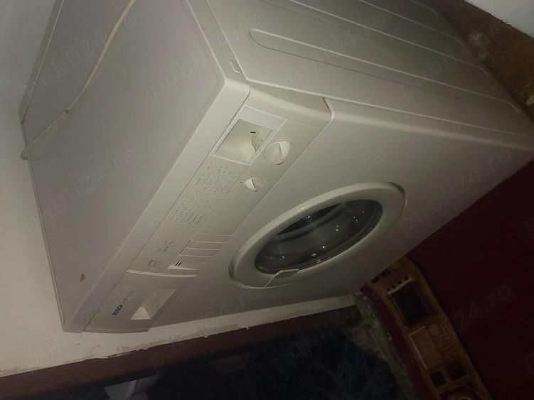 Apartament cu 3 camere semidecomandat în Dacia