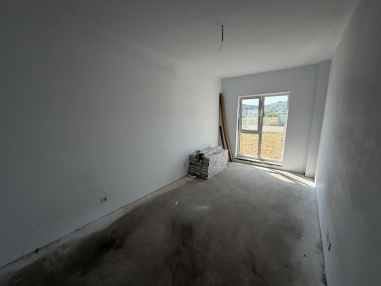 Apartament cu 2 camere semidecomandat în Florești — fotografia 3