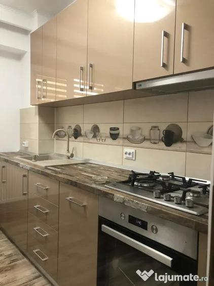 Apartament cu 3 camere în Ultracentral