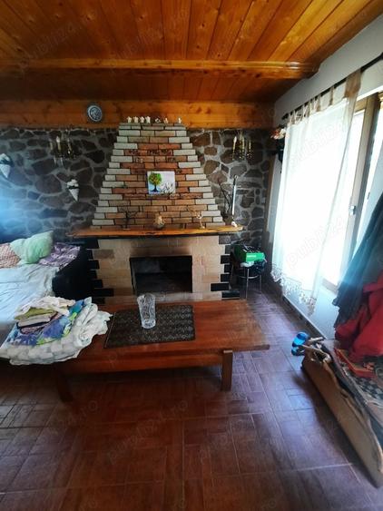Casă cu 3 camere cu Teren 1600 Mp în Liubcova