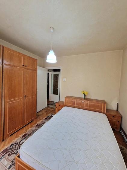 Apartament cu 2 camere semidecomandat în Titulescu