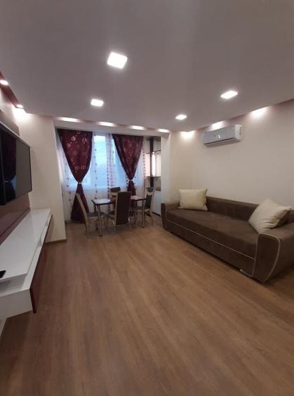 Apartament cu 2 camere semidecomandat în Central