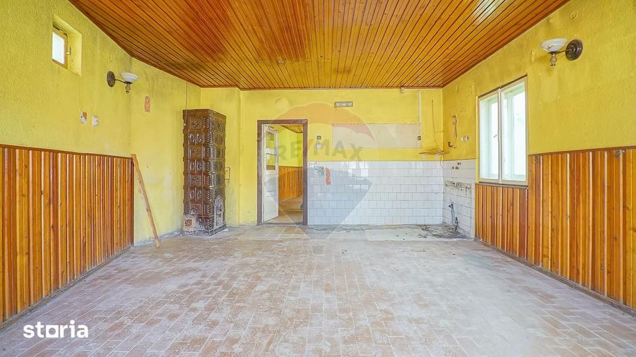 Casă cu 4 camere cu Teren 562 Mp în Tărlungeni