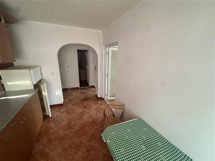 Apartament cu 2 camere decomandat, mobilat în Circumvalațiunii