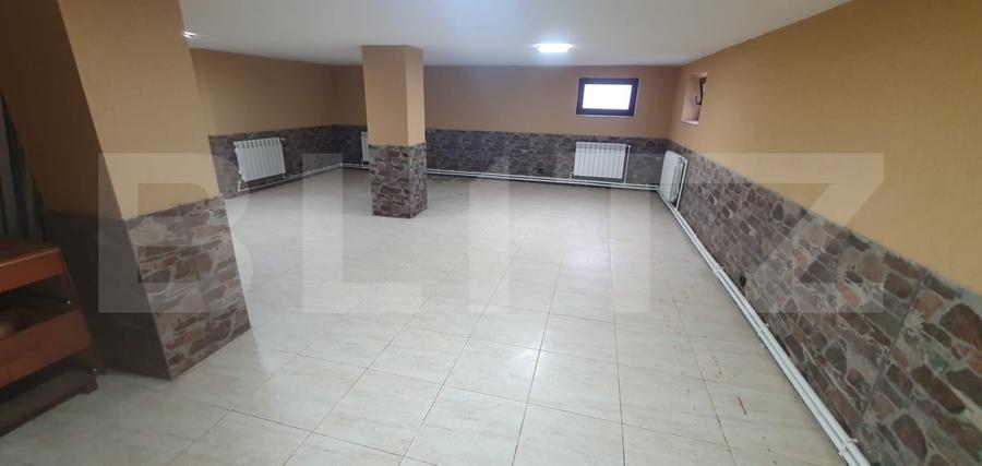 Casă individuală cu 8 camere cu Teren 5955 Mp în Vatra Dornei