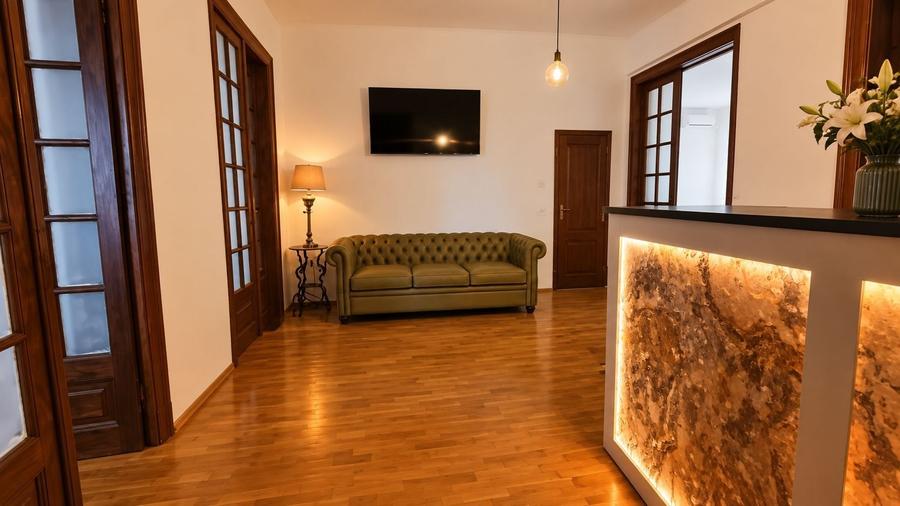 Apartament cu 5 camere decomandat în Pache Protopopescu