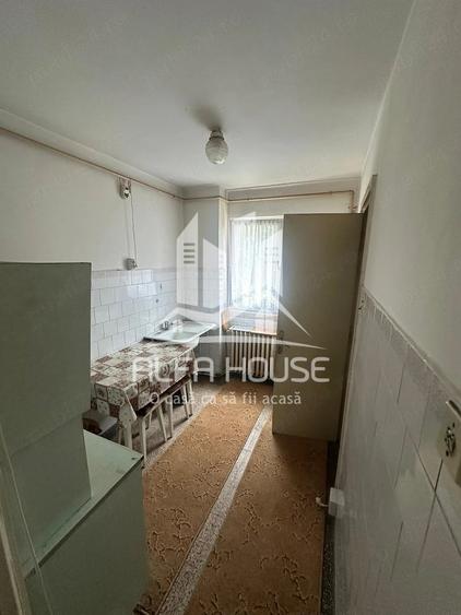 Apartament cu 2 camere semidecomandat în Govândari