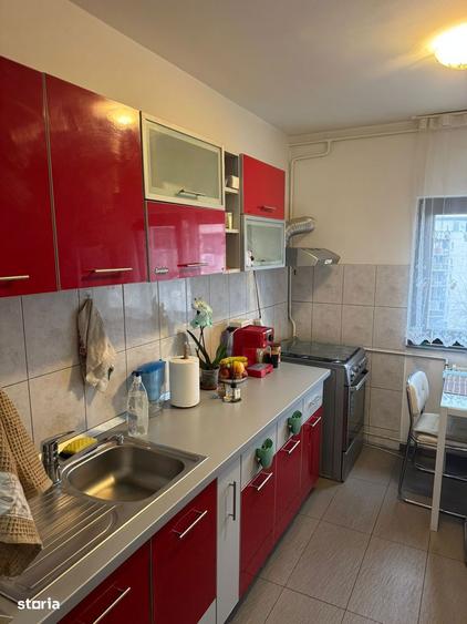 Garsonieră decomandată în Rahova