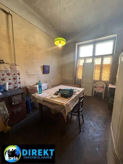 Apartament cu 5 camere semidecomandat în Ultracentral