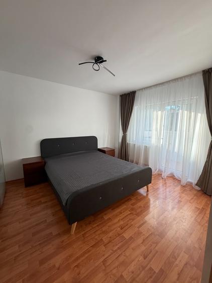 Apartament cu 3 camere decomandat, mobilat în Parcul Circului