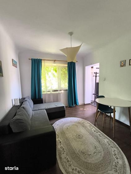 Casă cu 2 camere cu Teren 30 Mp în Piața Unirii