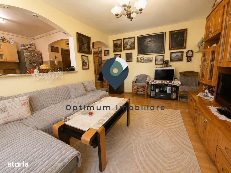 Apartament cu 3 camere semidecomandat în Gheorgheni